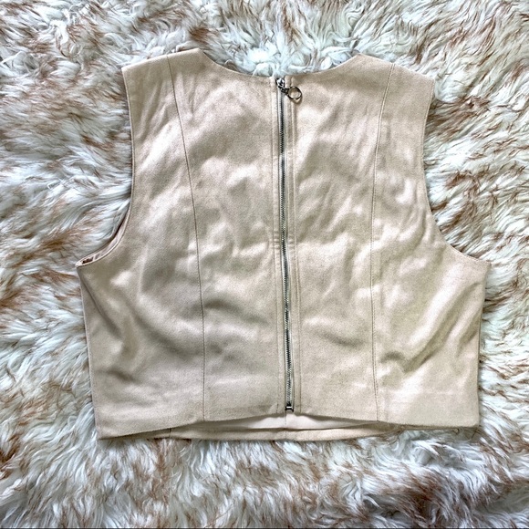 Forever 21 Cream Faux Suede Top Zip up - Picture 4 of 8
